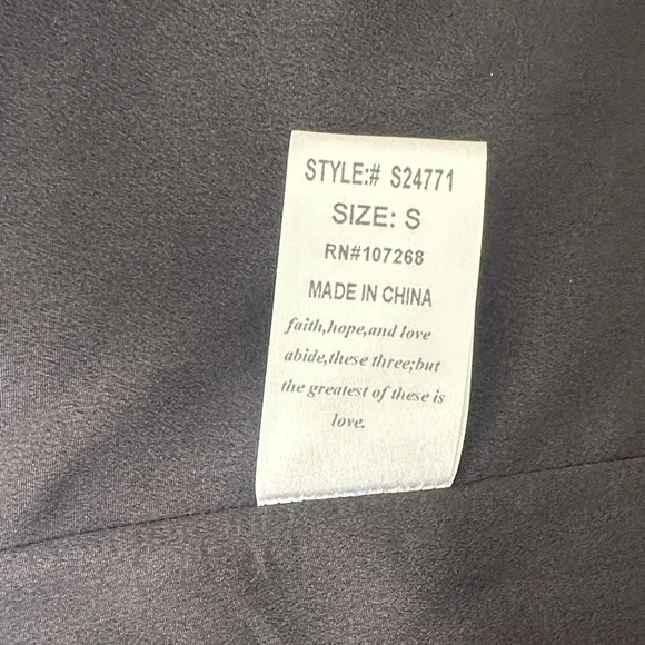 Gracia Black Pencil Skirt - Picture 5 of 6